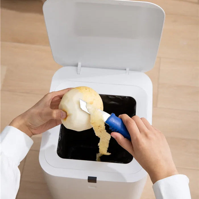 Smart Trash Can - 4 Gallon Self Sealing and Self-Changing